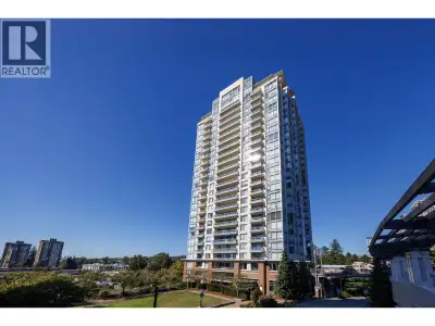Silhouette North Tower. Quiet unit away from the SkyTrain with open view. Although it's on 3rd floor...