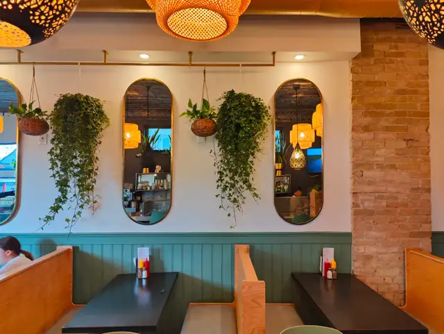 Line/Prep  Cook Wanted in Bar, Food & Hospitality in City of Toronto - Image 2