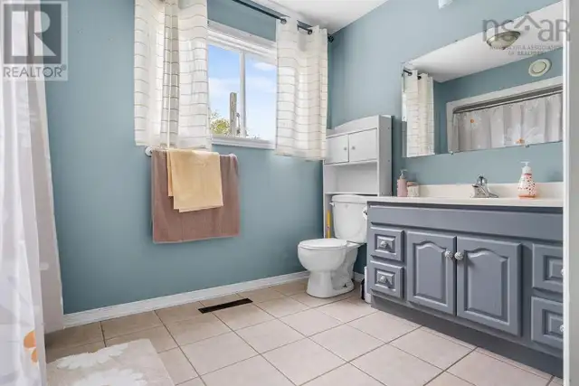 77 Jenks Avenue Parrsboro, Nova Scotia in Houses for Sale in Truro - Image 18