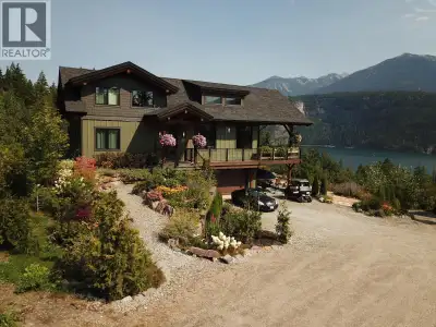 This stunning 2,544 square foot custom timber frame home by Hamill Creek is nestled on a 0.25 acre p...
