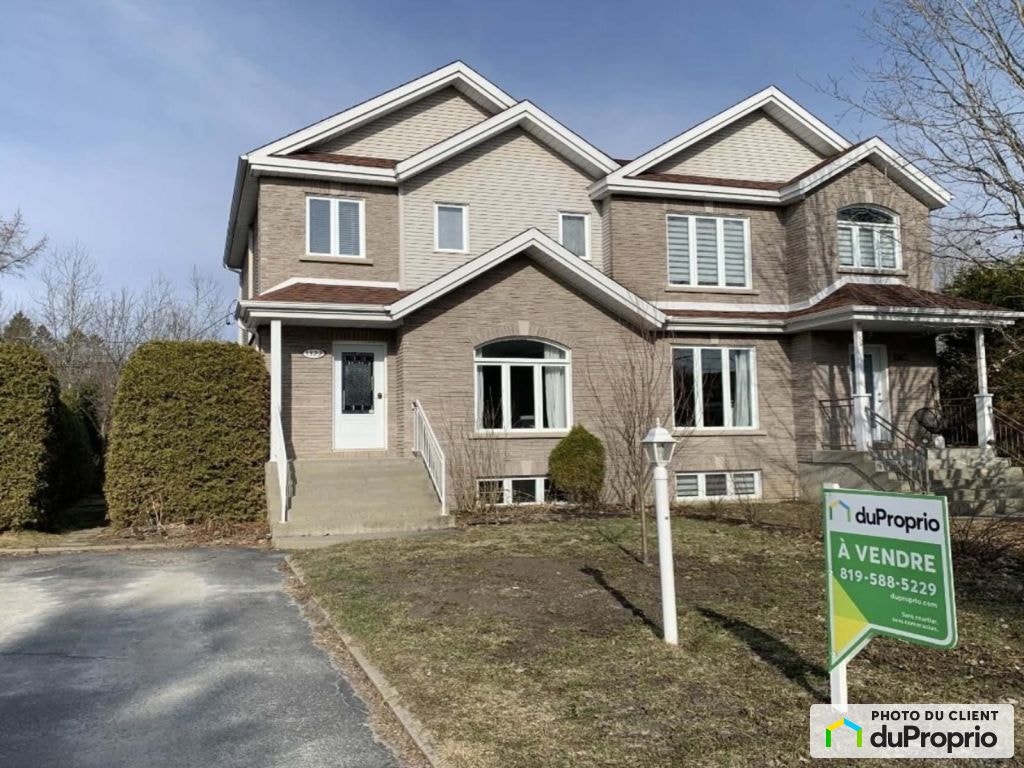 $430,000 - Semi-detached in Sherbrooke (St-Élie-d'Orford) — photo 1