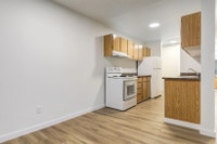Amenities: Spacious Rooms • Elevators • Great Location Suite & Building: Spacious one-bedroom and tw... (image 8)