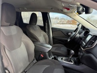 2016 JEEP CHEROKEE NORTH EDITION 4WD ONLY 151,493KM PHENOMENAL SHAPE ONLY $178.08 BI WEEKLY WITH $0... (image 9)