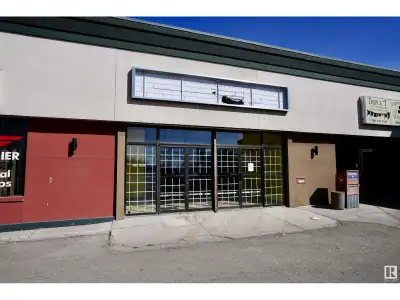 Prime commercial space for lease—ideal for retail or office use! Located in a high-traffic strip mal...
