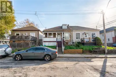 34 DOUGLAS Avenue Hamilton, Ontario