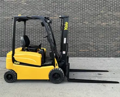 Keywords: Yale forklift, indoor outdoor forklift, electric forklift, 5,000 lbs capacity, 3-stage mas...