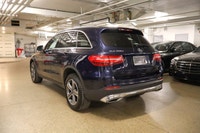 This Mercedes-Benz GLC 350e has a strong Intercooled Turbo Gas/Electric I-4 2.0 L/121 engine powerin... (image 4)
