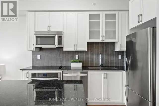 201B - 9090 YONGE STREET Richmond Hill (South Richvale), Ontario62863791683713124