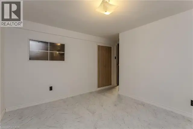3196 CENTENNIAL Drive Burlington, Ontario in Houses for Sale in Oakville / Halton Region - Image 38