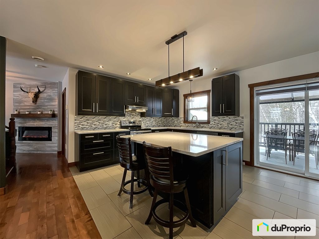 $875,000 - Intergenerational in Sherbrooke (Mont-Bellevue) — photo 3