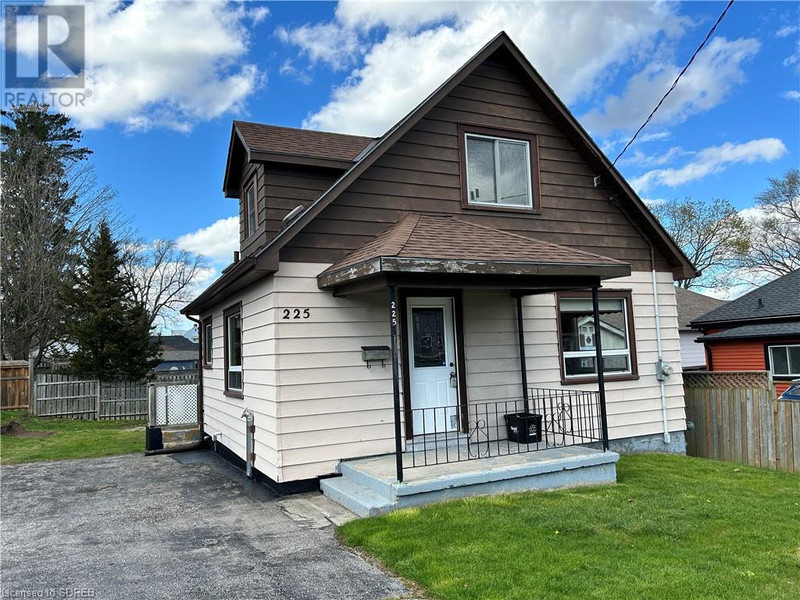 225 GROVE Street Simcoe, Ontario Houses for Sale Norfolk County