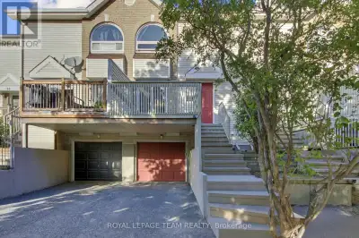 Updated Freehold Townhouse steps from Algonquin College and College Square. Discover unbeatable valu...