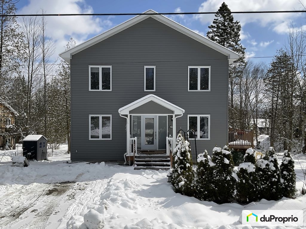 $689,000 - 2 Storey for sale in Magog — photo 1
