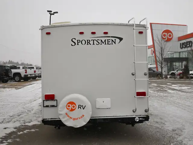 2008 Sportsmen 29 in Travel Trailers & Campers in St. Albert - Image 6