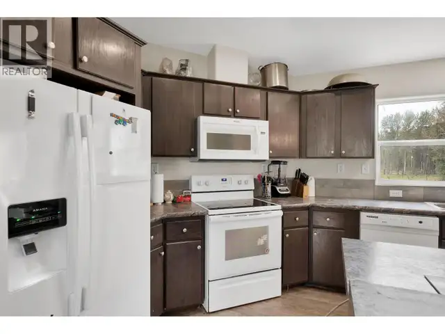 2804 Auldgirth Road Clearwater, British Columbia in Land for Sale in Kamloops - Image 9
