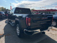 DIESEL, REMOTE START, HEATED LEATHER, ANDROID/ APPLE CARPLAY, HEATED STEERING WHEEL, BACK UP CAMERA... (image 8)