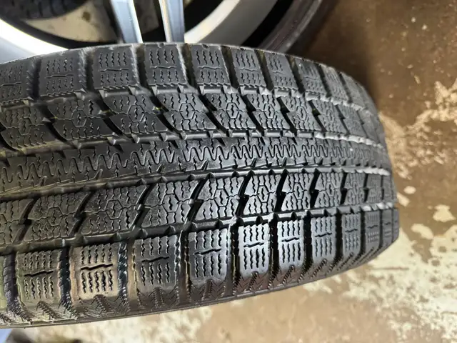 Four New 16″ 5x114.3 Envy Grey Wheels w/ 205/60R16 Toyo Winter in Tires & Rims in Oakville / Halton Region - Image 4