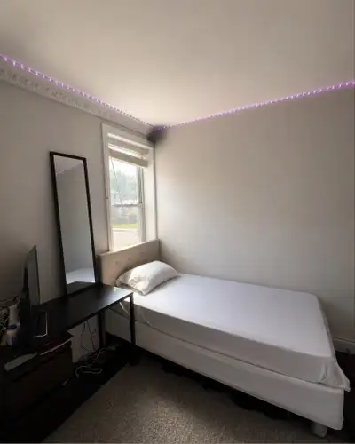 $1050 Bedroom for Rent! - Toronto - Weston Area - All inclusive, View more