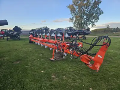 7 furrow rollover.https://youtu.be/t3DZAJxEV9M?si=Qo8dp_8-N2nYYjs8The Kubota RS7005V is a New Genera...