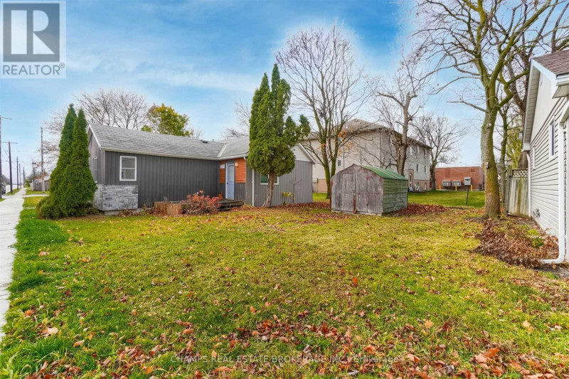 148 MCKELLAR ST W Southwest Middlesex, Ontario Houses for Sale