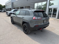 2022 Jeep Cherokee Trailhawk Elite Available Now at Loeppky Auto Sales Take on every adventure in co... (image 2)