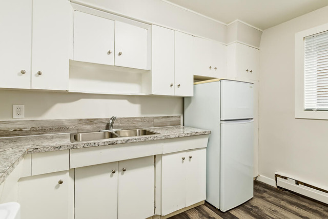 Apartments for Rent In Downtown Edmonton - Phelips Apartments -  in Long Term Rentals in Edmonton - Image 4