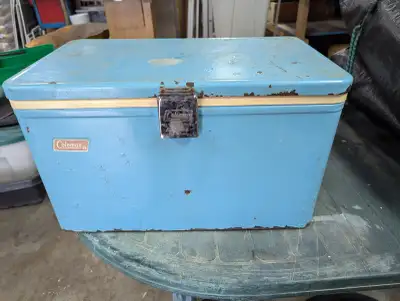 Vintage Coleman ice cooler, View more