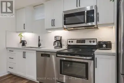 #1 (LOWER) - 167 ROSETHORN AVENUE Toronto (Weston-Pellam Park),