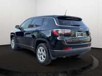 Cloth Low-Back Bucket Seats, Heated Front Seats, 8.4 Touchscreen Display, Apple Carplay, Google Andr... (image 3)