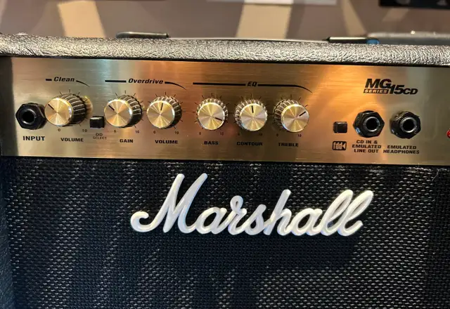 Marshall MG15CD Guitar Amp in Amps & Pedals in Ottawa - Image 3