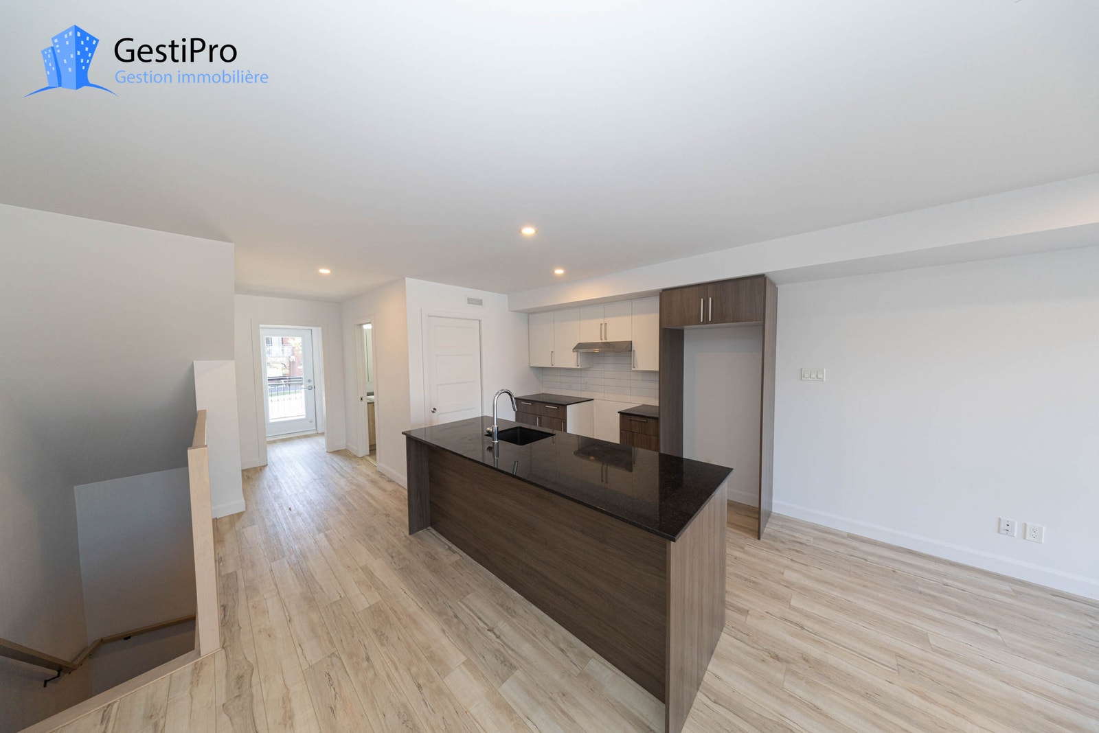 10-24 8e rue / 770-796 1re avenue — photo 3