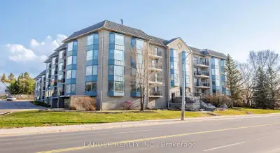 Price: $547,000 / $2,075/mo Welcome to your sun-filled sanctuary in the heart of Aurora! This spacio...