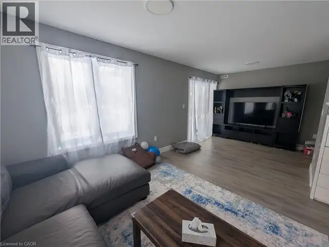 379 N ROMEO Street N Unit# 2 Stratford, Ontario in Condos for Sale in Stratford - Image 5