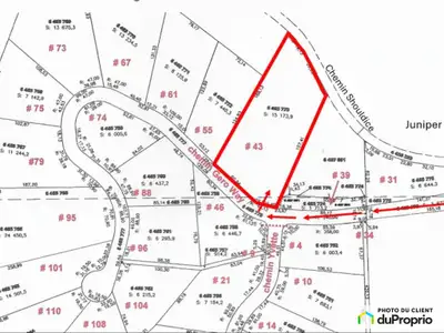 Propriété unique en son genre ! Découvrez ce magnifique terrain de 3,75 acres offrant une vue impren...