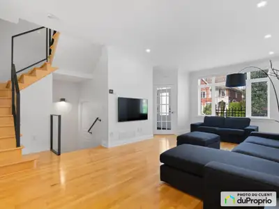 Look contemporain, cour arrière intime et ensoleillée, zéro frais de condo, berges du fleuve St-Laur...