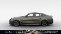 Découvrez la *2025 BMW i4 eDrive40*, la première Gran Coupé entièrement électrique, qui allie dynami... (image 3)