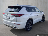 This Mitsubishi Outlander has a dependable Regular Unleaded I-4 2.5 L/152 engine powering this Varia... (image 5)