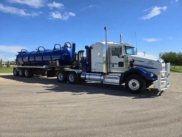 2013 KENWORTH T800 in Heavy Trucks in Saskatoon - Image 3