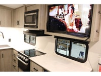 **OFF SEASON CLEAR OUT SALE ON NOW, WHOLESALE PRICING DIRECT TO CUSTOMER ON ALL RVS. DO NOT HESITATE... (image 5)