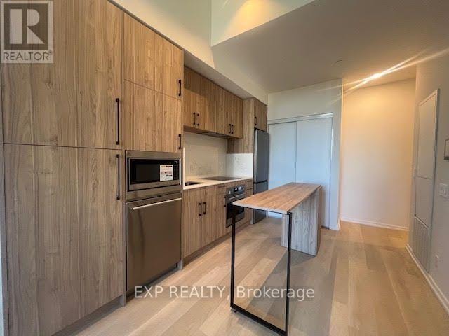 609 - 109 ERSKINE AVENUE Toronto (Mount Pleasant West), Ontario 5