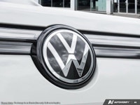 This Volkswagen Tiguan boasts a Intercooled Turbo Regular Unleaded I-4 2.0 L/121 engine powering thi... (image 9)