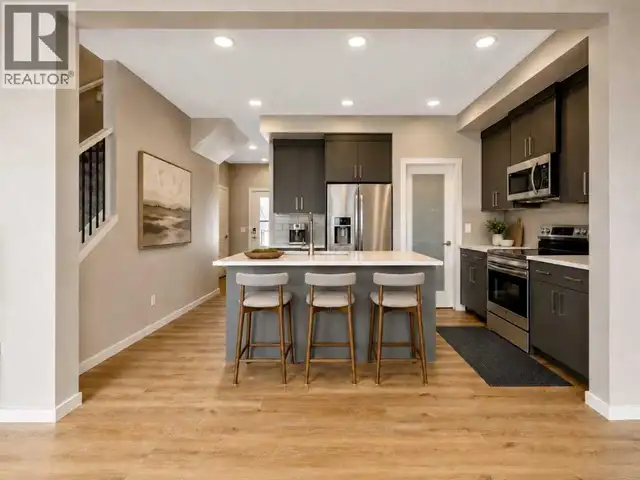 382 Heritage Boulevard Cochrane, Alberta in Houses for Sale in Calgary - Image 3