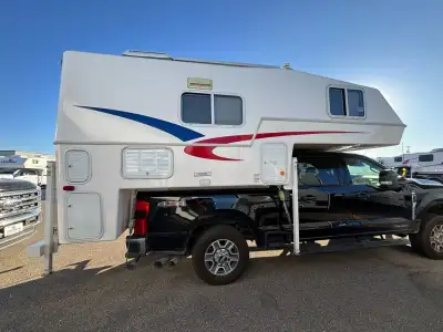 Northern Lite Sportsmen 4 Season truck Camper! Equipped with Solar. The lightest true 4-season truck...