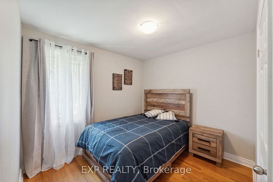 November 1 - BUNGALOW - PARKWOOD HILLS - 3+3 BEDROOMS 5
