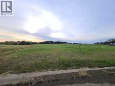 Come check out this large residential lot located on the West Side of Grimshaw. Across the street fr...
