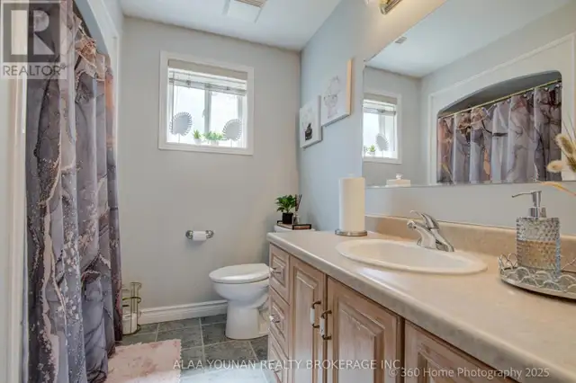 84 HILLGARDEN DRIVE Hamilton (Stoney Creek Mountain), Ontario in Houses for Sale in Hamilton - Image 23