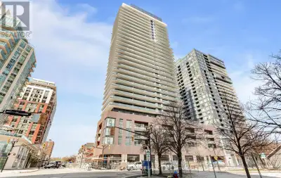 Welcome To Unit 1402 At 2075 Lakeshore Rd, Burlington. This Bright And Modern 1-Bedroom Plus Media S...