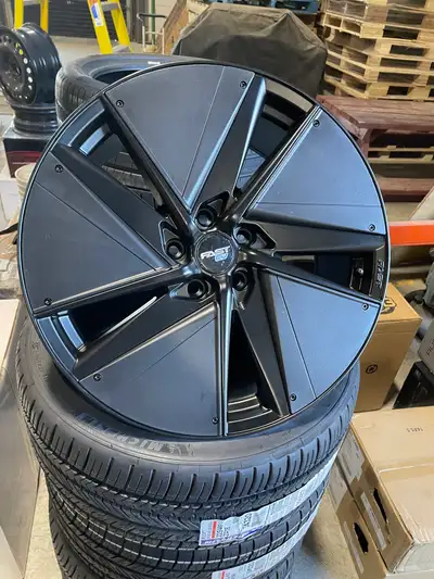 Size: 19x8.5 Bolt Pattern: 5x114.3 Centre Bore: 70.2 Offset: 40 Colour: Black SKU: FE01E( )-1985-65B...