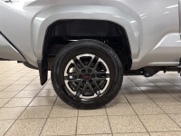 Need a pickup that handles daily work, weekend hauling, and everything in between without asking for... (image 8)