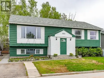 Well maintained 6 bedroom, 3 bathroom split-level home located just minutes from the downtown core i...